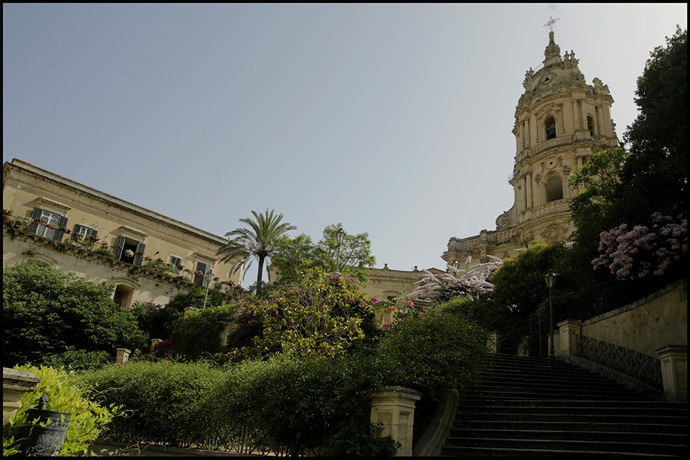 Modica il Duomo e Palazzo Castro Grimaldi Polara